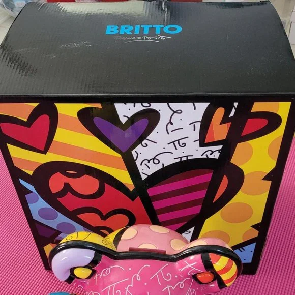 SOLD - XL 10"H Piggy Bank ROMERO BRITTO 'Hope Bear' Retired and Rare - Picture 16 of 16